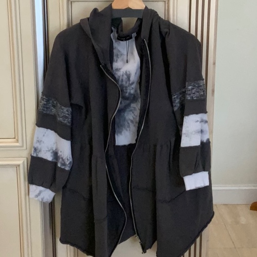 Stylish Black and Gray Hooded Jacket